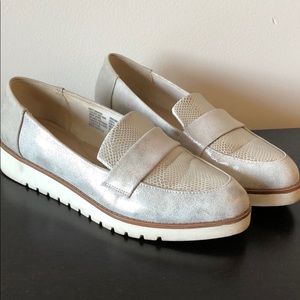 Time and Tru oxford loafers